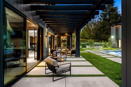 Aménager une terrasse extérieure durable et esthétique en 7 étapes