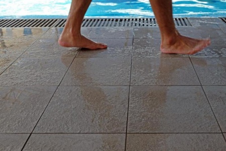 Quel carrelage ext&eacute;rieur choisir pour une terrasse durable et esth&eacute;tique ?